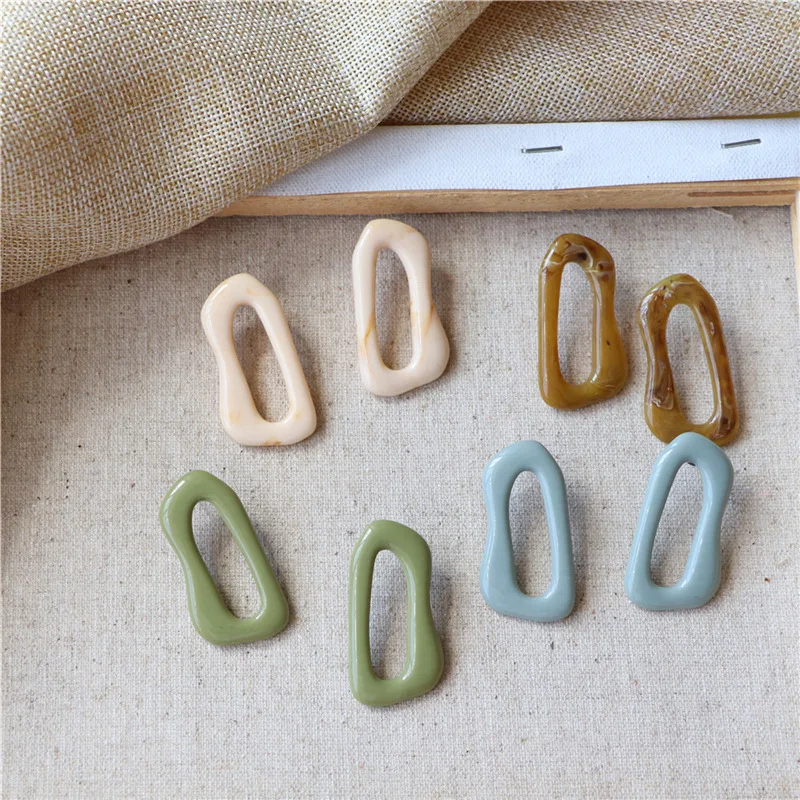 

Fashion Retro Matte Earrings Irregular Metal Wave Geometric Earrings for Women Hollow Pendant Jewelry Wholesale