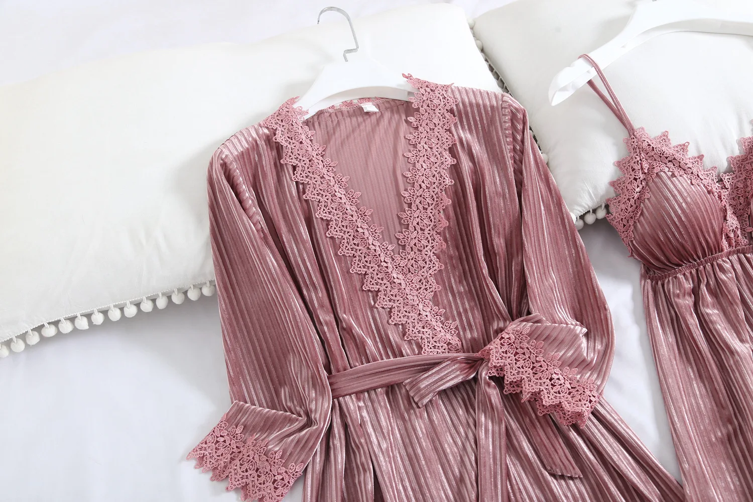 

Sexy Pajamas Women Spring and Autumn Long Sleeve Sexy Slip Nightdress Four-Piece Nightgown with Chest Pad Nightie for Women