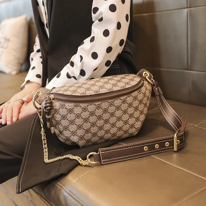 

Designer fanny pack for women clucth purses crossbody chest bag fashion shoulder waist bag khaki handbag luxury brand wallet