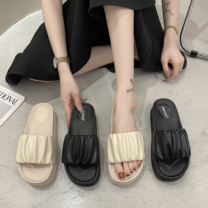 

Shoes Woman 2021 Female Slippers Platform Med Luxury Slides New Massage Summer Flat Designer Fashion Rubber Fabric PU House Slip