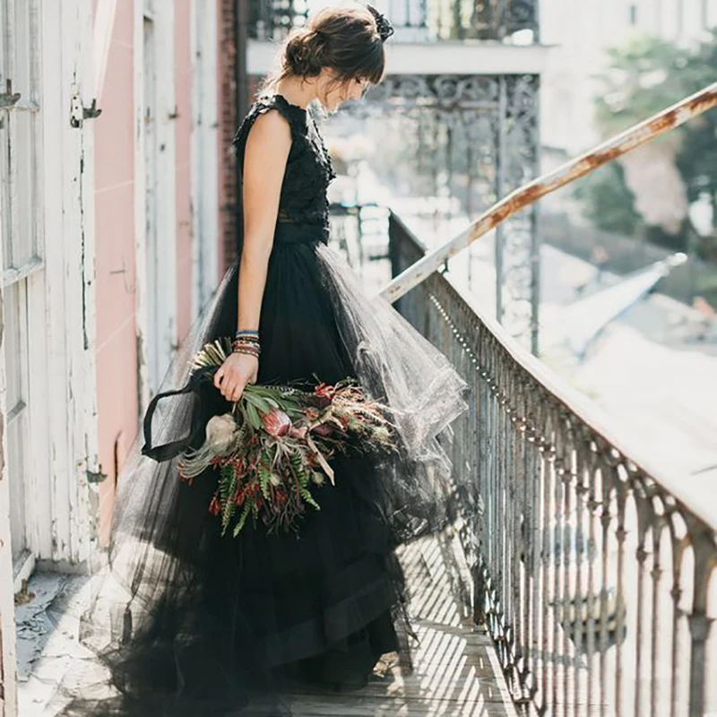 Gothic Vintage Black Wedding Dress Flower Appliqued Lace Ruffles Tulle A Line Retro Abito Da Sposa Bridal Gowns Simple Design | Свадьбы и