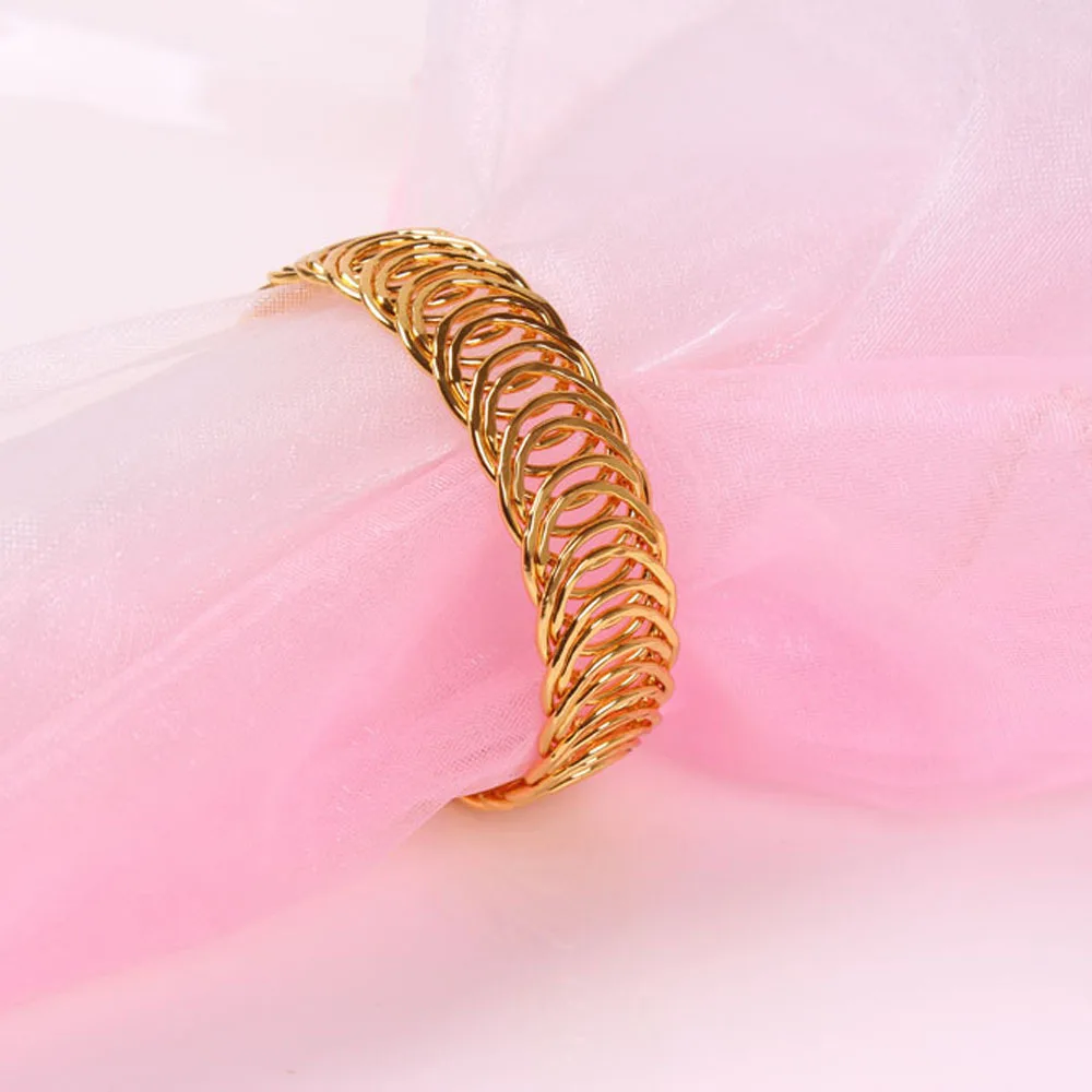 

4pcs Gold spring simple napkin buckle wedding napkin ring paper towel ring