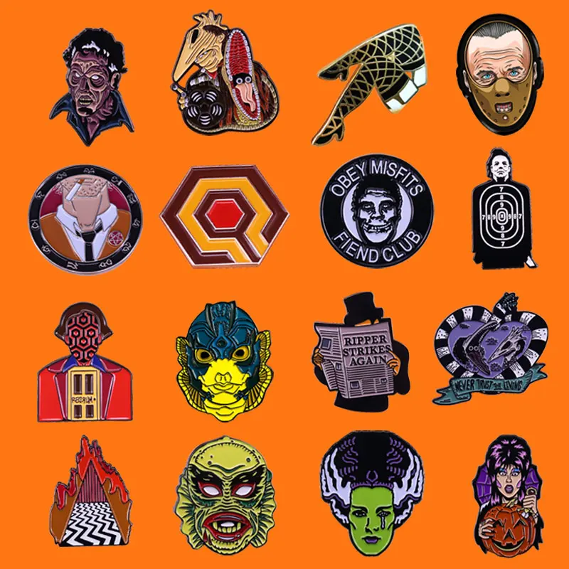 Классические эмалевые заколки в стиле фильма ужасы 90-х годов красивая девушка