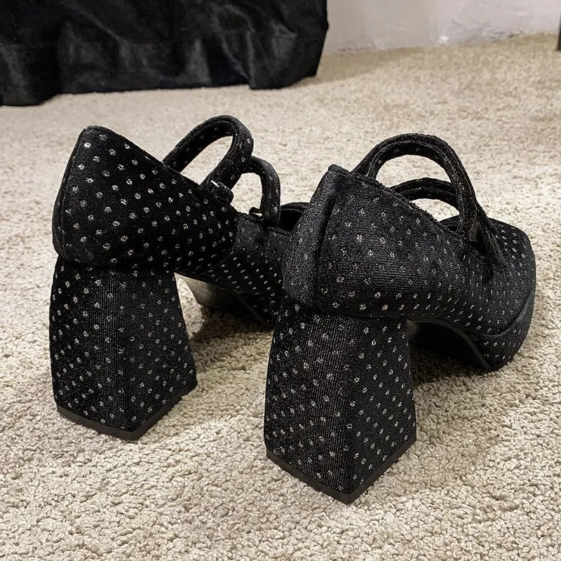 

2021 Spring and Summer New Square Toe Fashion All-Match Black High Heels