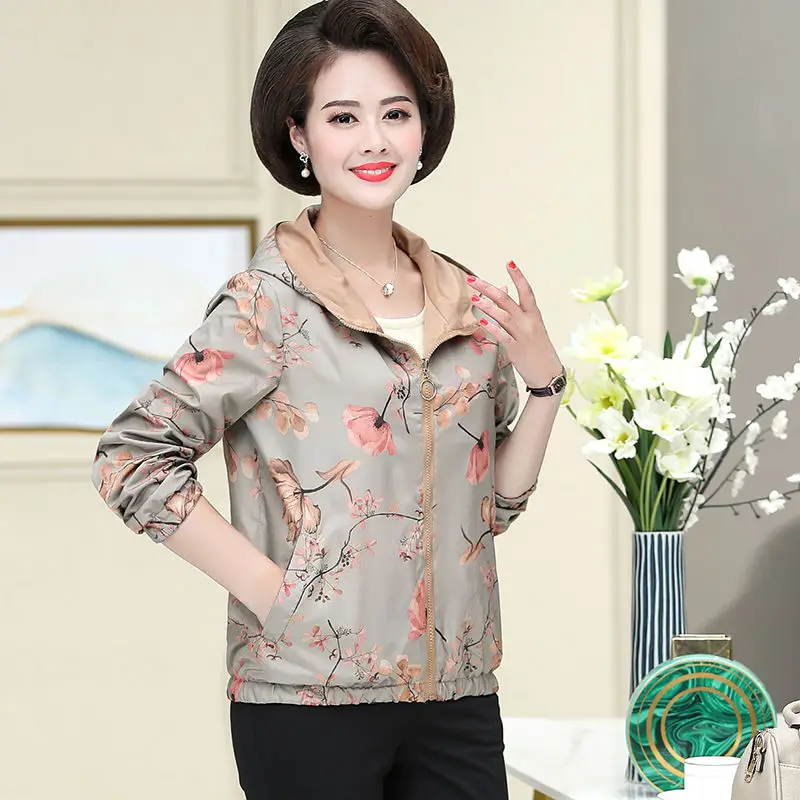 

2020 Spring Autumn Thin Fashion Women Pocket Zipper Jackets Causal Hooded Windbreaker Two Side Wear Basic Floral Coat W24