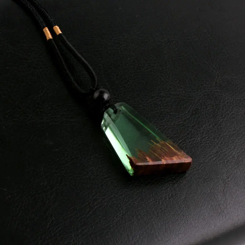2019 Personality Marine Solidified Resin Wooden Pendant Necklace Long Sweater Chain Lover Clothing Matching Accessories Jewelry |