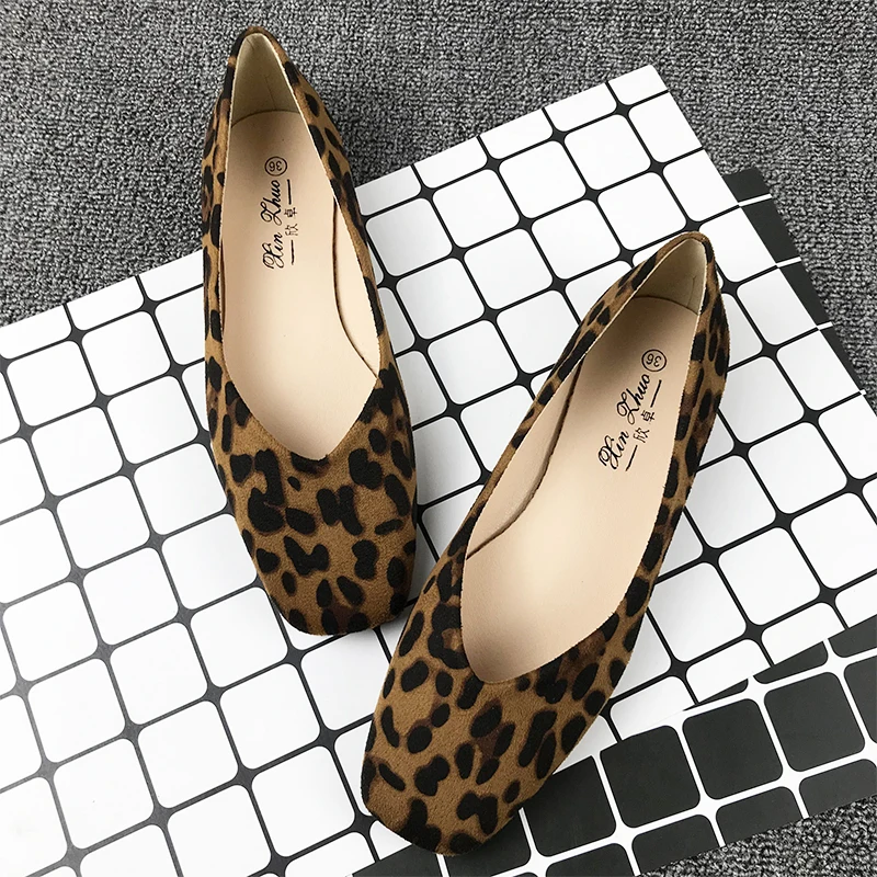 Новые леопардовые туфли на плоской подошве в стиле ретро с квадратным носком