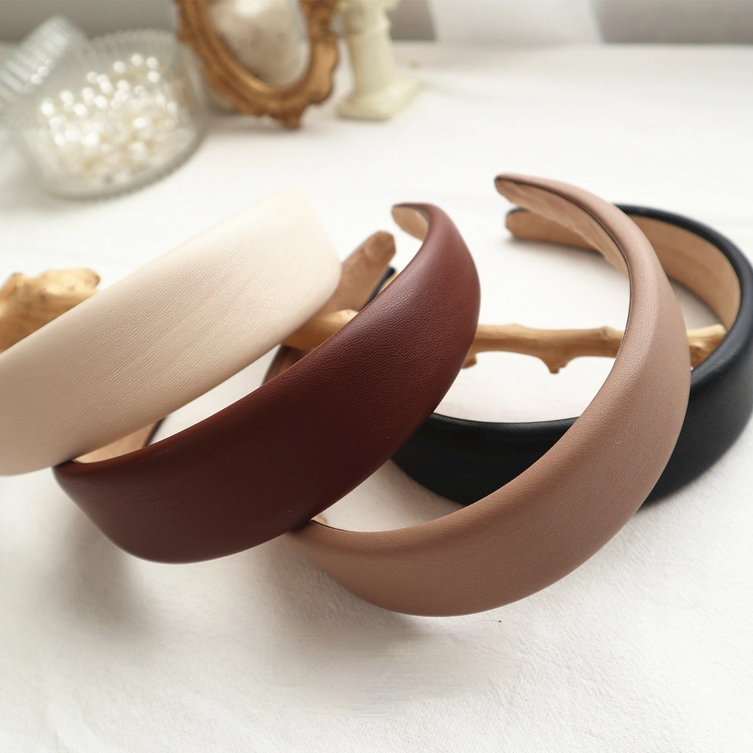 

Стиль; Новинка; В стиле ретро; Кожаные волосы PU держатель для любого наряда Шпильки Модные ins текстура сплошной цвет женские аксессуары для в...