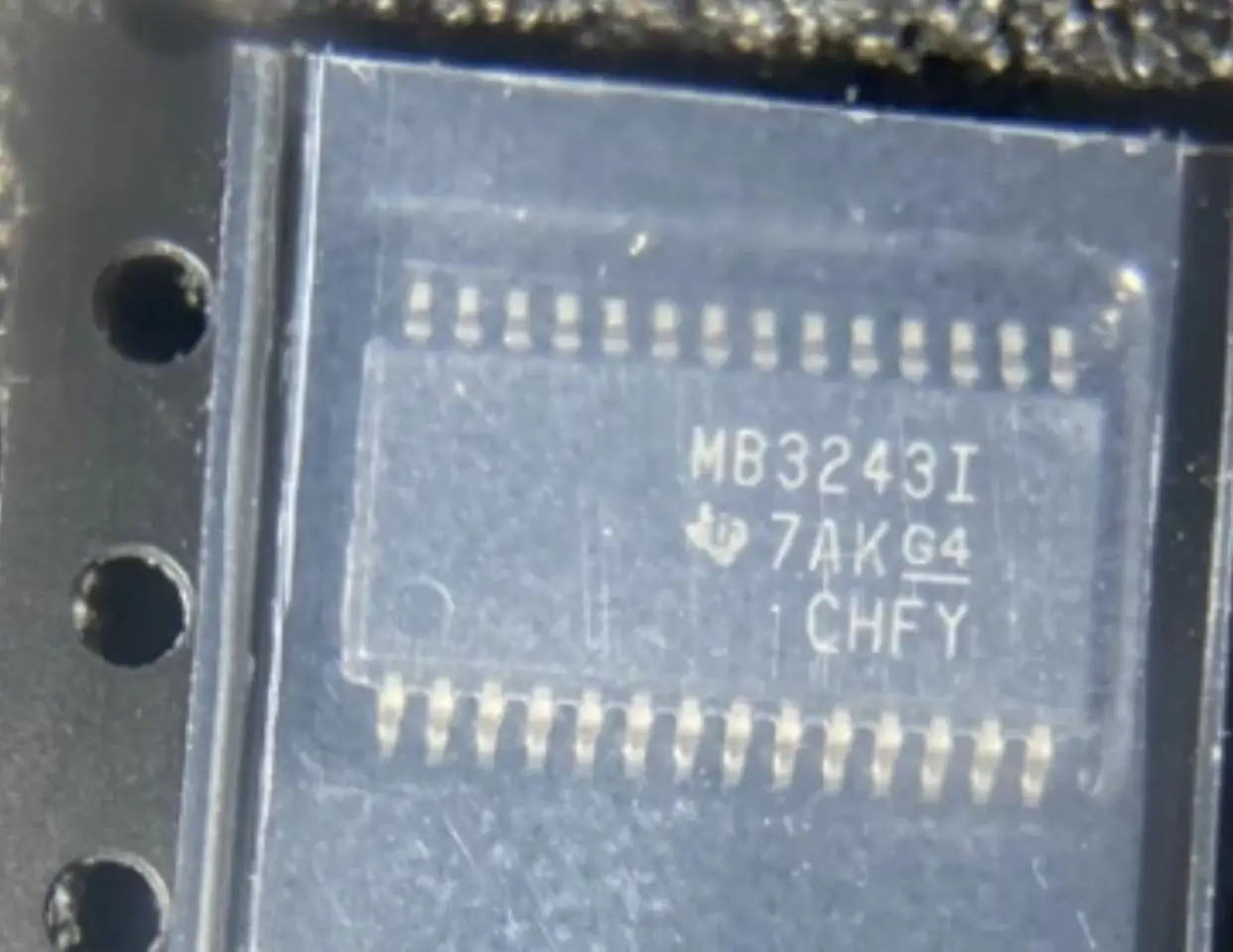 

10PCS/MAX3243IPWR MB3243I TSSOP28