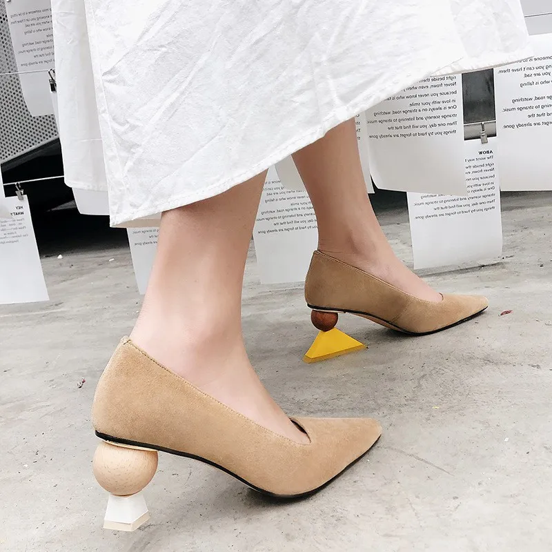 Обувь женская обувь на необычном каблуке с геометрическим узором цвет черный