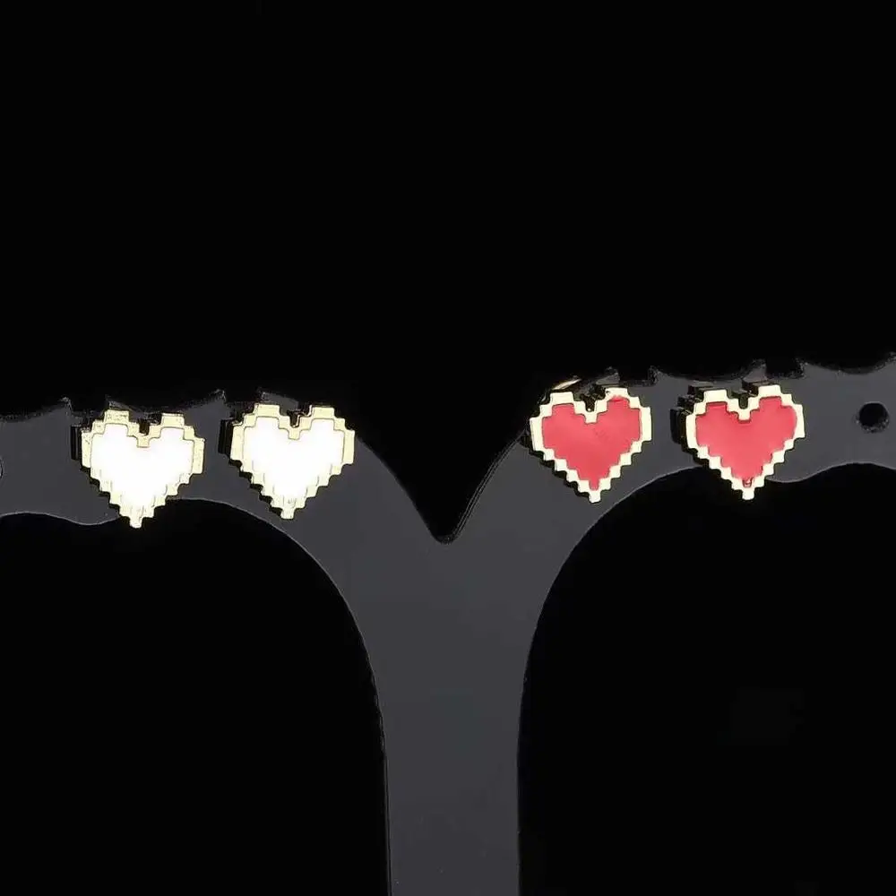 Женские серьги-гвоздики из серебра 925 пробы с эмалированным красным пикселем |