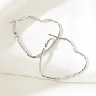 Серьги-кольца для женщин и девушек, большие простые украшения для ушей с полыми сердечками, цвет серебро, стильные романтические украшения для подарка