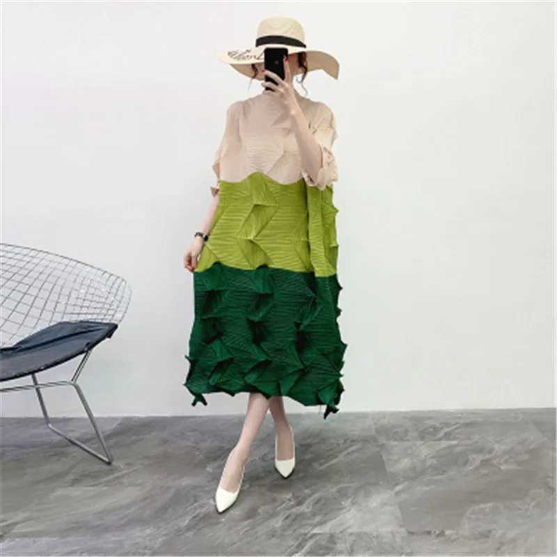 

2022 spring new women's Miyake pleated dress for age reduction and slimming design messy pleated dress irregular dress female