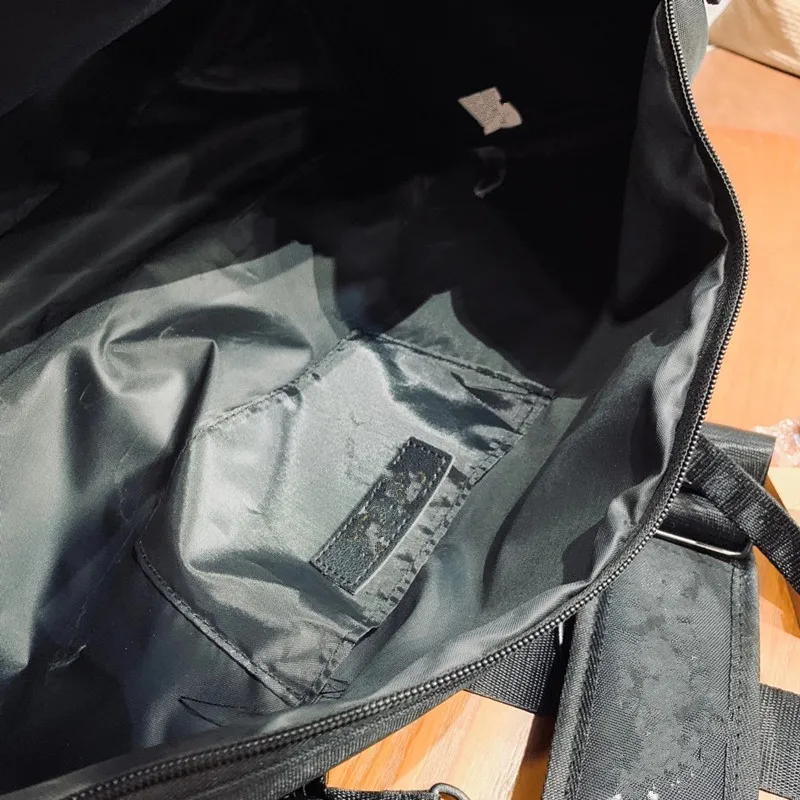 

Women Men Unisex Branded Travel Bag Handbag Beach Shoulder Bag Crossbody Bag Nylon Large Capacity Fashion Couples Duffel Package