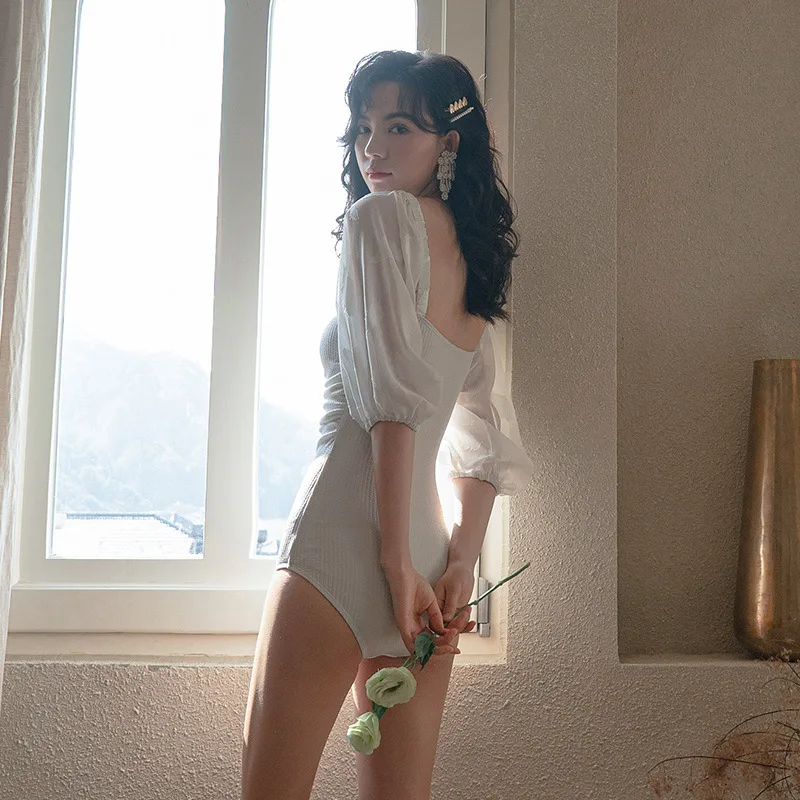 Женский сплошной купальник в Корейском стиле новый праздничный с длинными