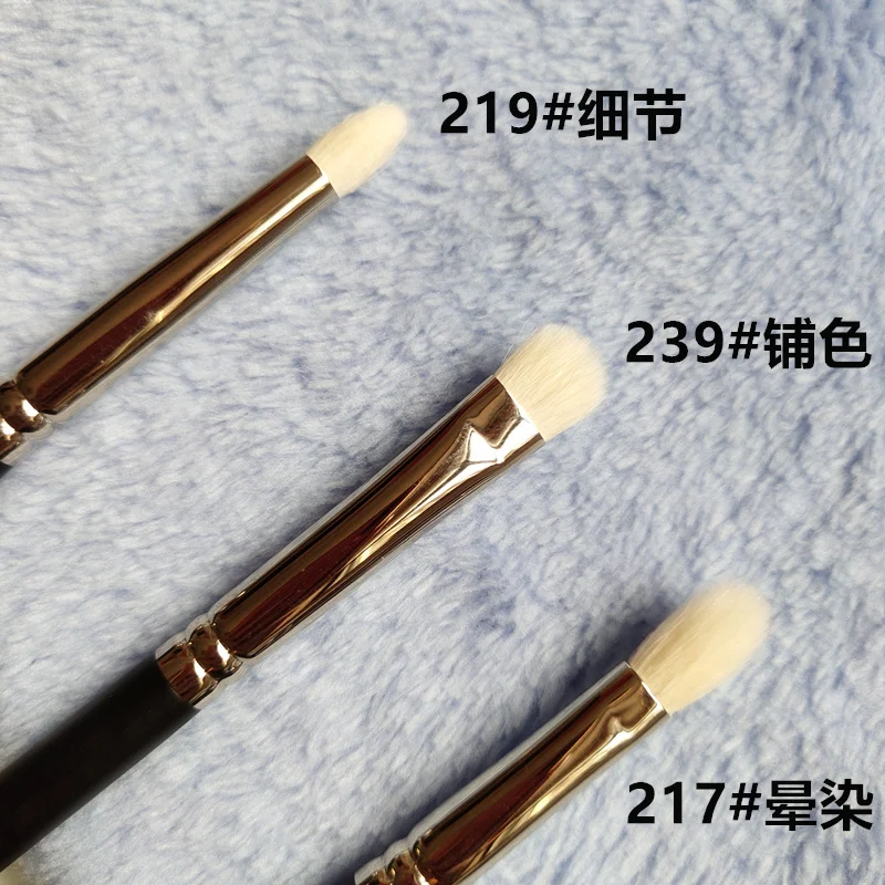 Набор кистей для макияжа глаз набор теней консилер патчи ручка скраб минеральный