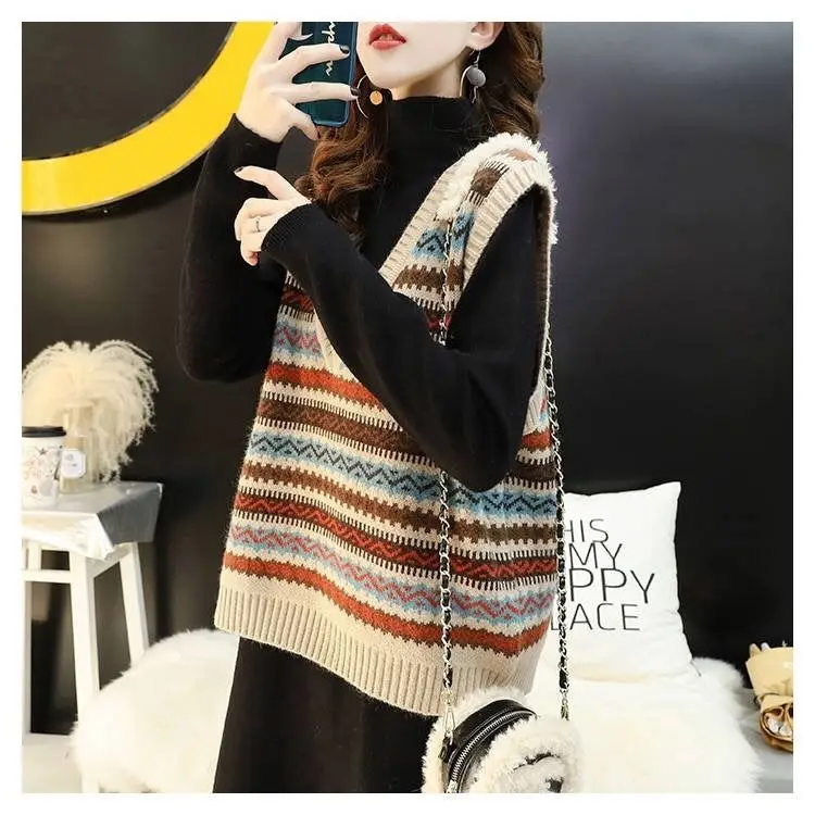 

Korean spring and autumn college wind V-neck sleeveless vest t-shirt female loose casual vest cantilevered sweater student