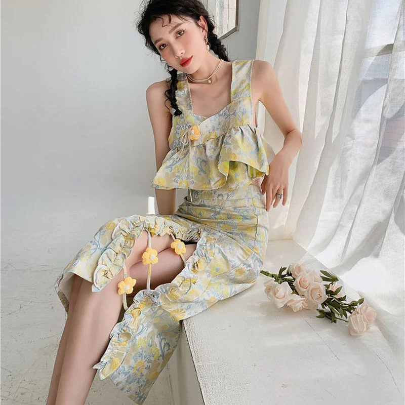 

Women Print Sweet Halter Top Vintage Midi Split Skirt Beach Boho Party Korea Floral Elegant Two Piece Set Clothing Summer 2021