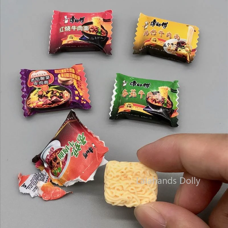 

Doll House Mini Imitation Miniature Noodle Model (can Be Torn Apart, Have Noodle Blocks) Kitchen Food Play Accessories