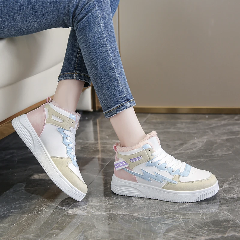 

Trendy Microfiber Thick Sole Flat Board Shoes For Women Winter Warm Women Shoes With Fur Lining Outdoor Lace Up Girl Shoes