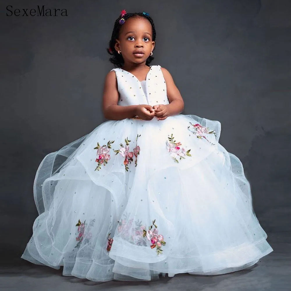 

White Ball Gown Girls Pageant Dresses Appliqued Beading V Neck Princess Flower Girl Dress Tulle First Communion Dress