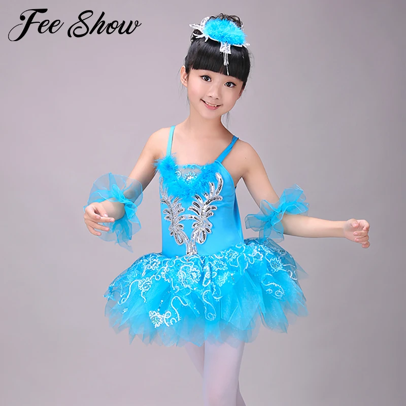 Детское балетное платье-пачка с блестками и перьями на тонких бретельках Детские