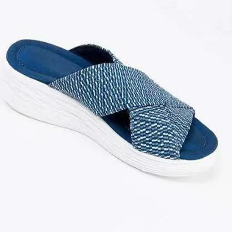 

Женские шлепанцы, летние сандалии больших размеров на танкетке с рыбьим носком и перекрестными вставками, 2021