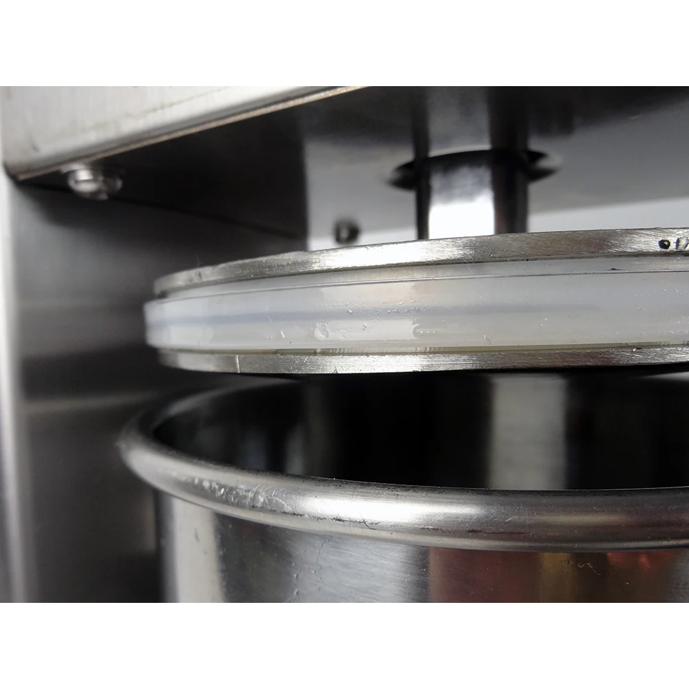 Вертикальный колбасный шприц с 3 наполнителями SF3 V батареpak из нержавеющей стали