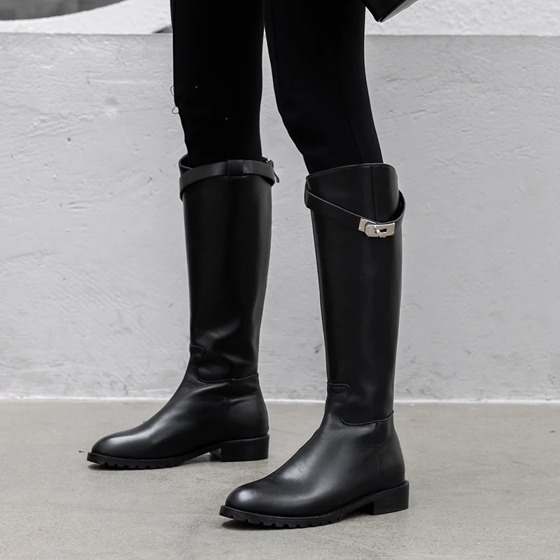 

ISNOM Motorcycle Boots Women Low Heels Knee High Boot Woman Cow Leather Shoes Female Round Toe Metal Shoes Ladies Winter 2020