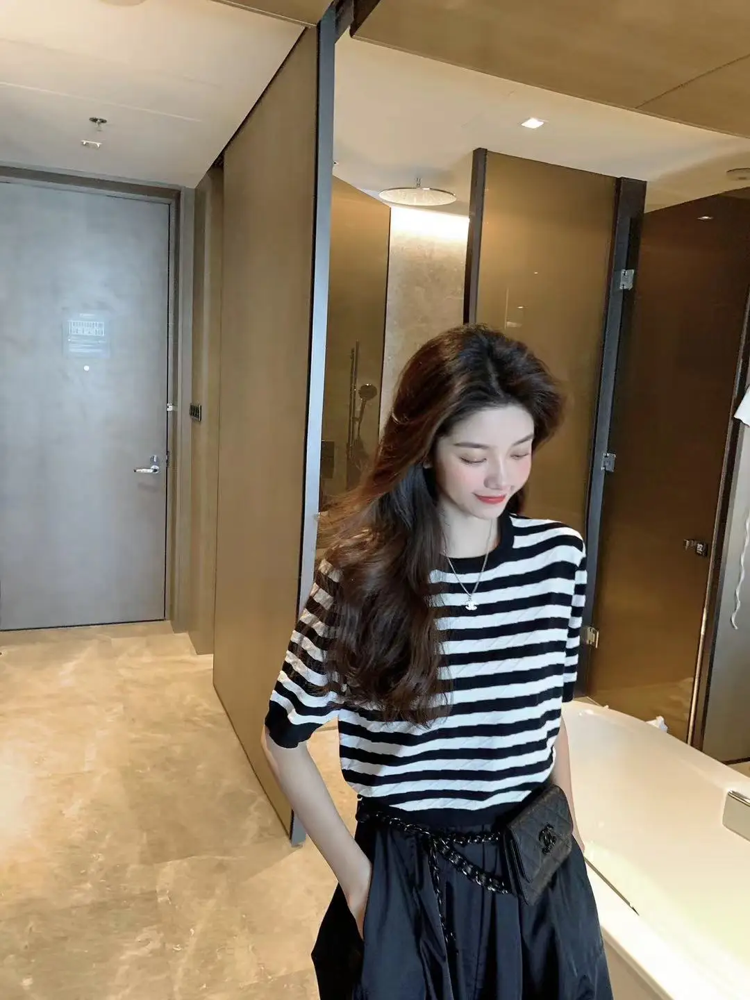 Женская футболка с коротким рукавом и круглым вырезом в полоску