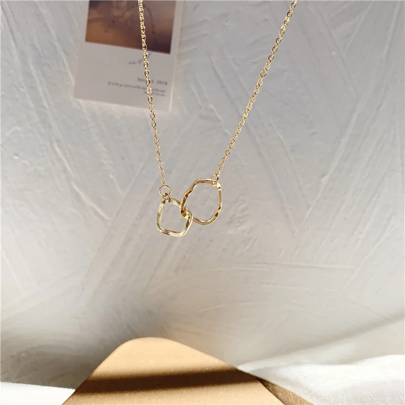 С защитой от холодного ветра нерегулярные с геометрическим рисунком ожерелье