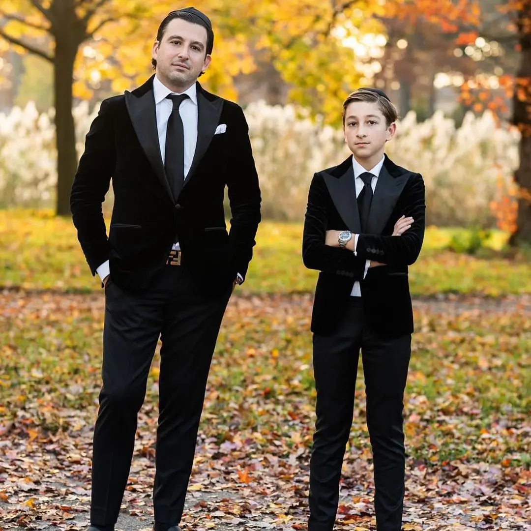 

(Jacket+Pants) Slim Fit Black Velvet Man Suit 2 Piece Groomsman For Wedding Formal Prom Suit Party Evening Blazer Custom Made