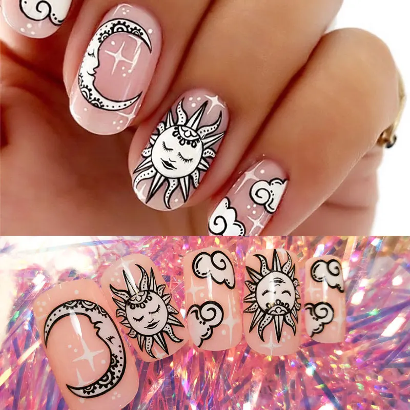 Нишевые накладные ногти нюдового и розового цвета в стиле тотем с квадратной