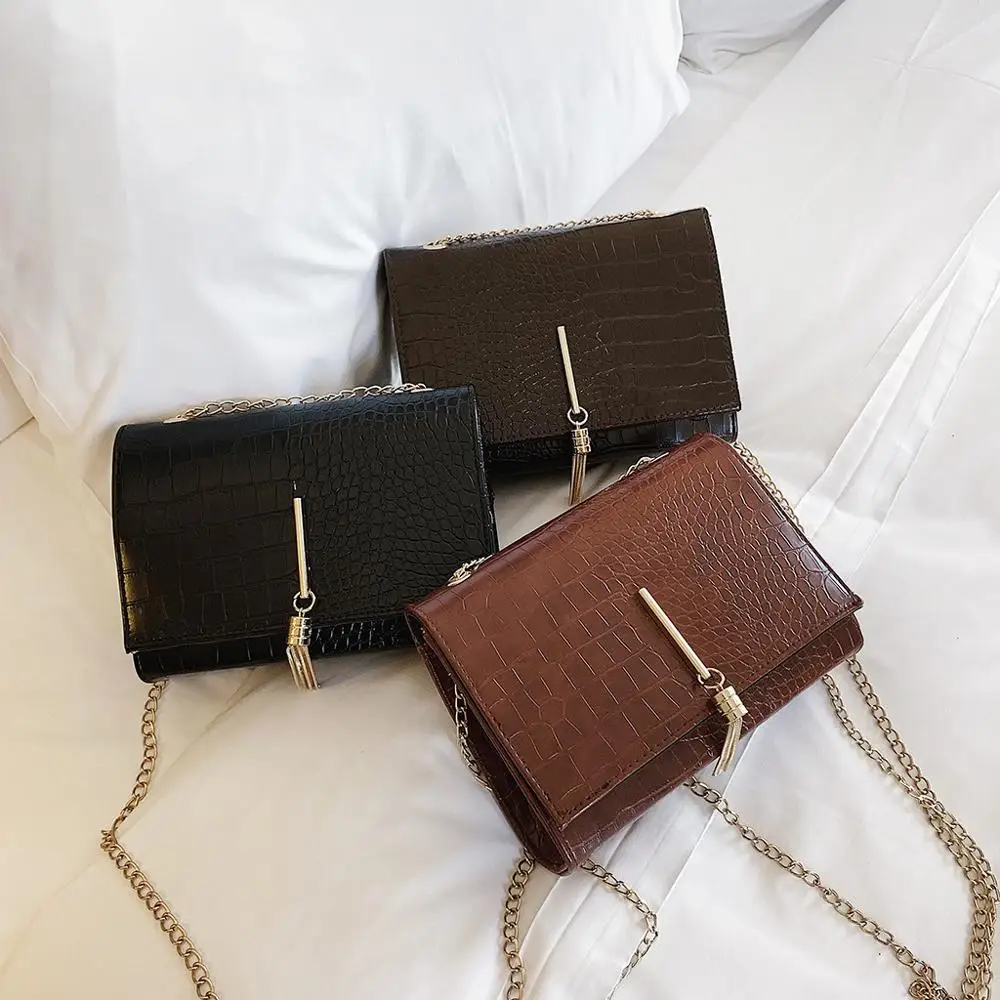 Сумки через плечо с кисточками и змеиным узором для женщин 2019 сумка на цепочке