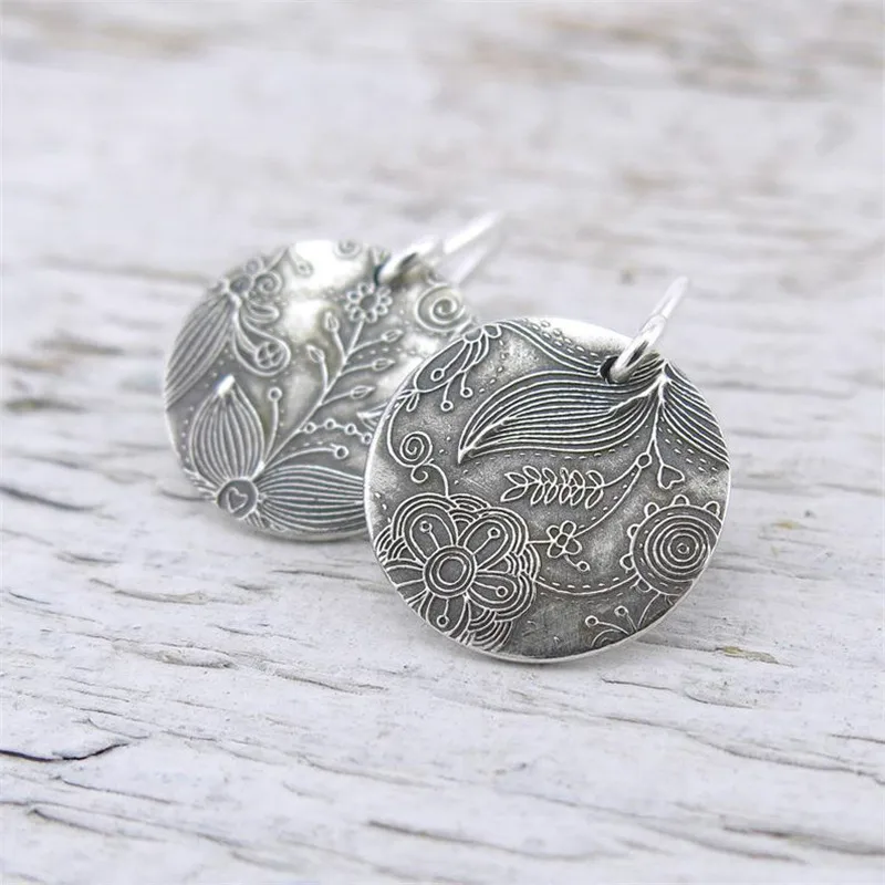 

LK49F Floral Bohemian Flower Jewelry Stamped Metal Vivacious Vine Earrings Geometric Round in Silvertone Pattern TEXTURE VINE