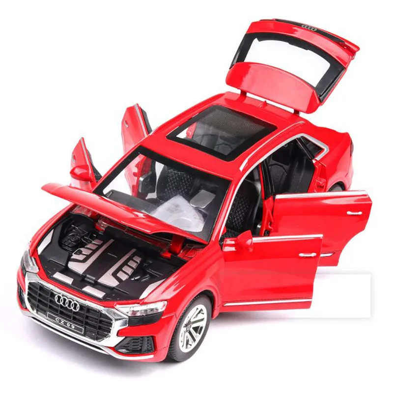 2020 большой 1/24 весы Audi Q8 внедорожник моделирование сплава литья под давлением