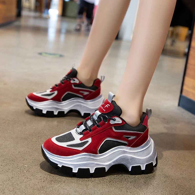 Модные женские белые кроссовки новые массивные dames Baskets femme цвет красный черный на