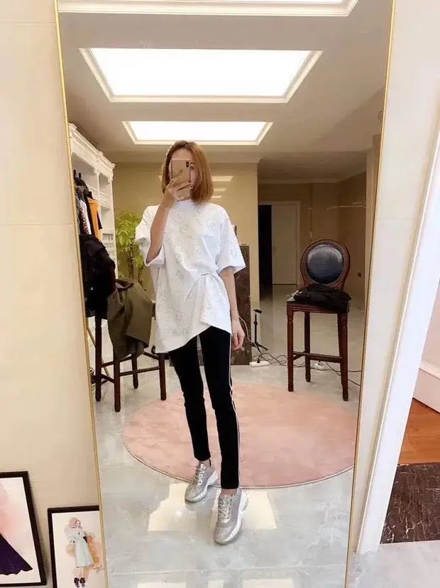 

2020 Harajuku Style Short-sleeved T-shirt Female Summer New Hot Drill Heavy Industry Women T-shirt Loose Mid-length Tops