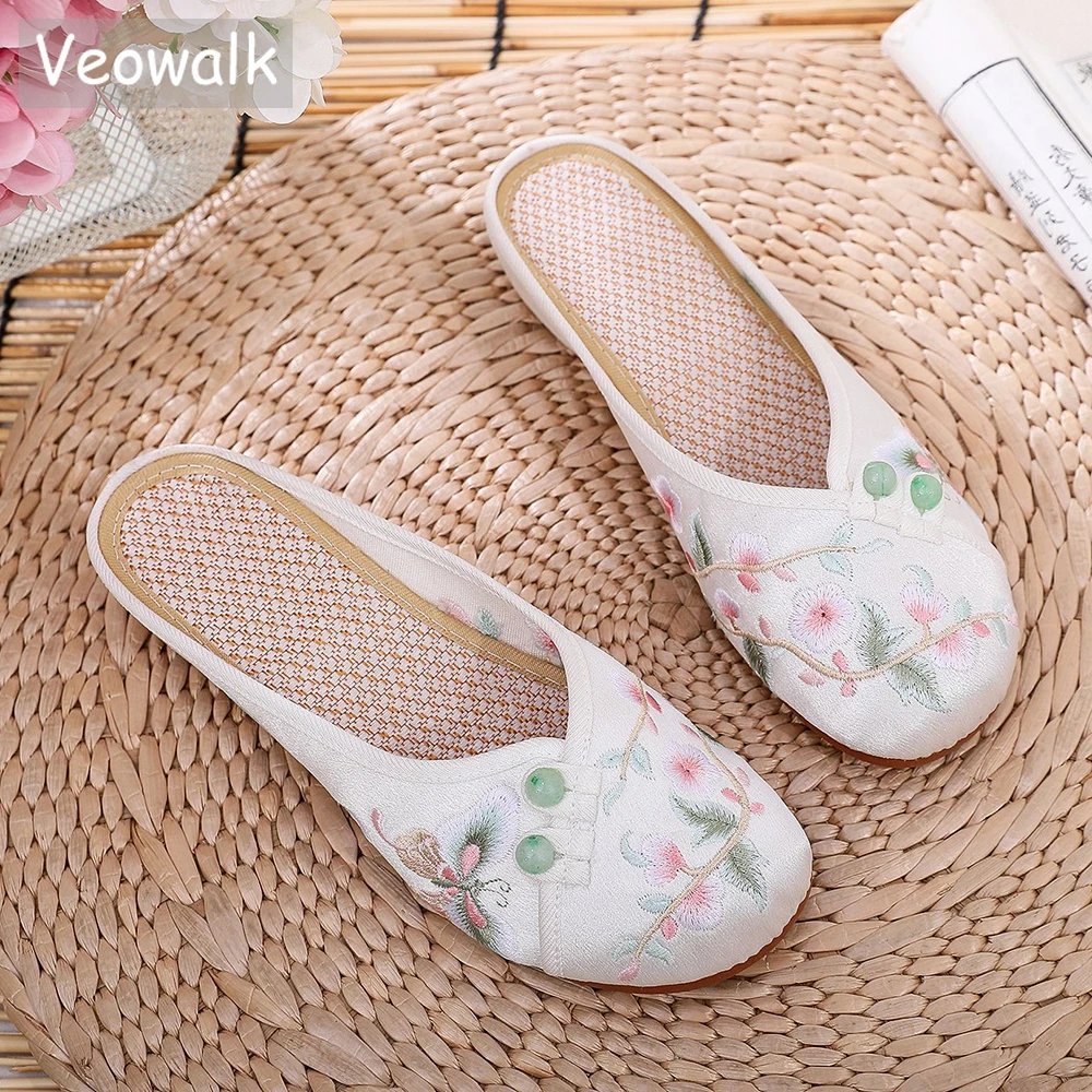 Veowalk/женские мягкие тапочки из флока и хлопка с вышивкой закрытым носком на