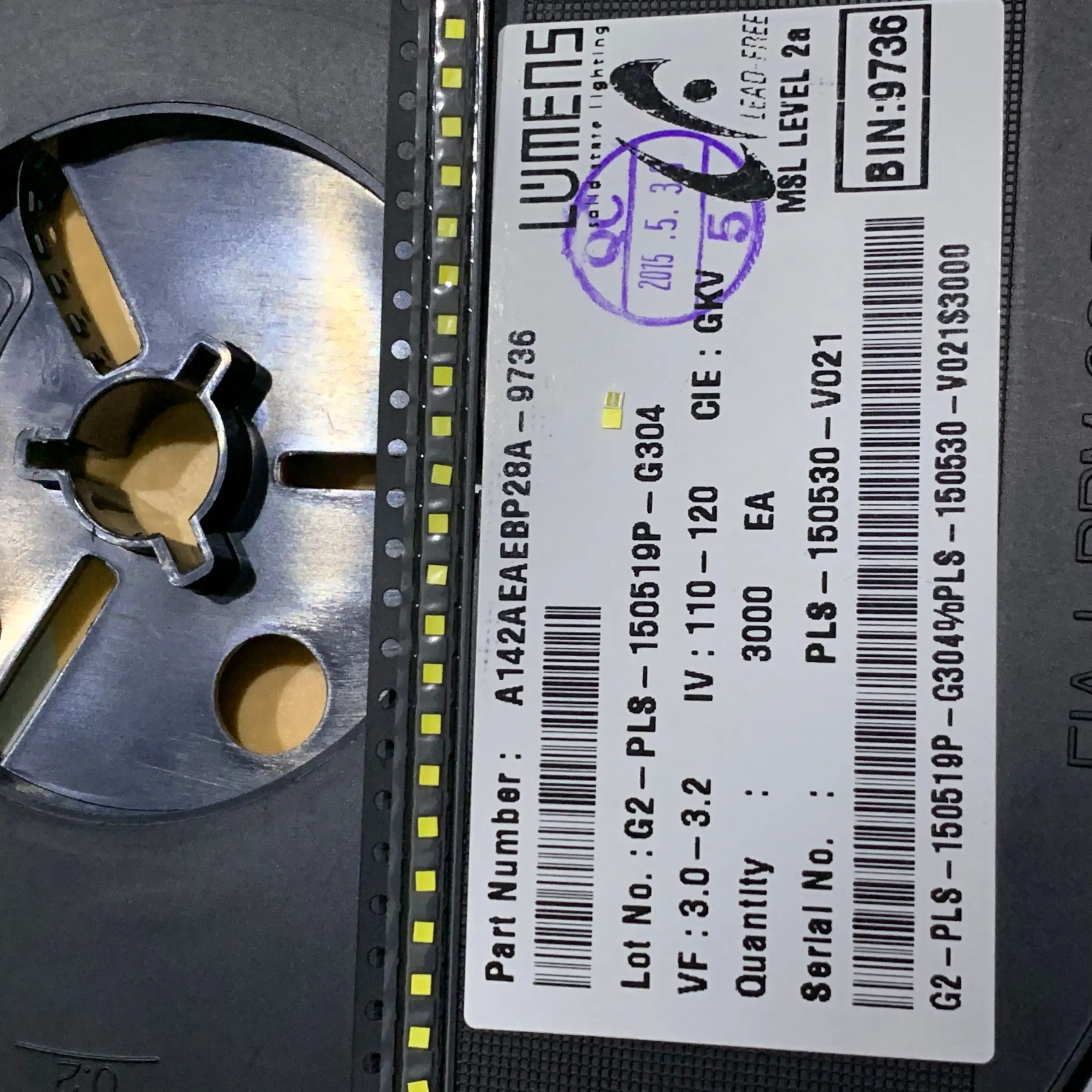 Чип со светодиодной подсветкой 3 Вт CSP 100 в холодный белый 1616 лм A142AEAEBP28A |