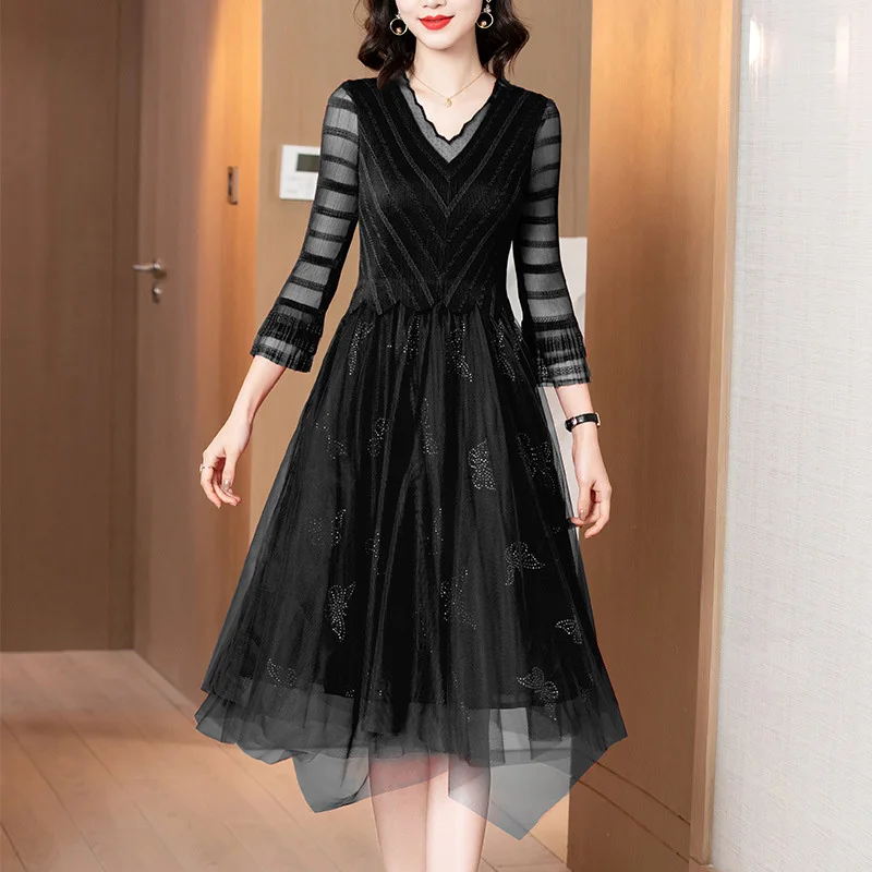

LANMREM Women Black Net Yarn Dress New V-Neck Three Quarter Sleeve Loose Fit Fashion Tide Summer Autumn 2021 2E1386