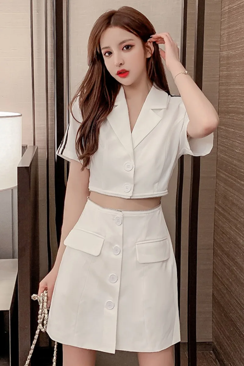 

Cute Girls Summer New French Retro Fashion Two Wear Fight Receiving Waist School Uniform Suit V-neck Short Sleeve Korean Dress