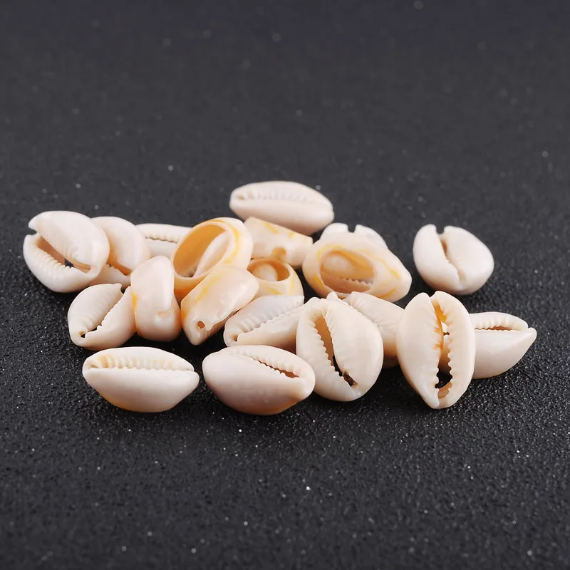 

2019 hot sale natural cut cowrie shells beads natural shell cowrie tribal jewelery craft accessories DIY 20pcs/bag