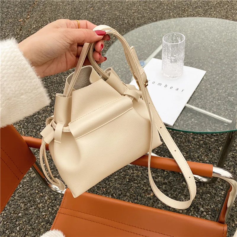 

Korean Fashion Ladies Drawstring Bucket Bag Shoulder Bag 2021new Trendy Messenger Bag Female Bag Western Style Spring and Summer