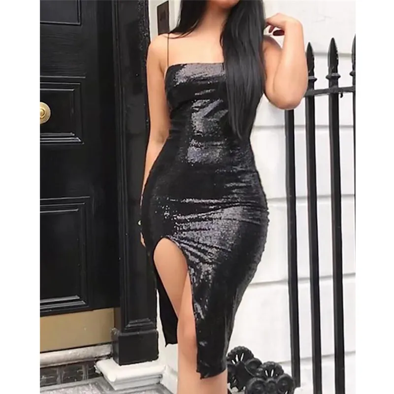 Сексуальное блестящее вечернее платье на тонких бретельках с высоким