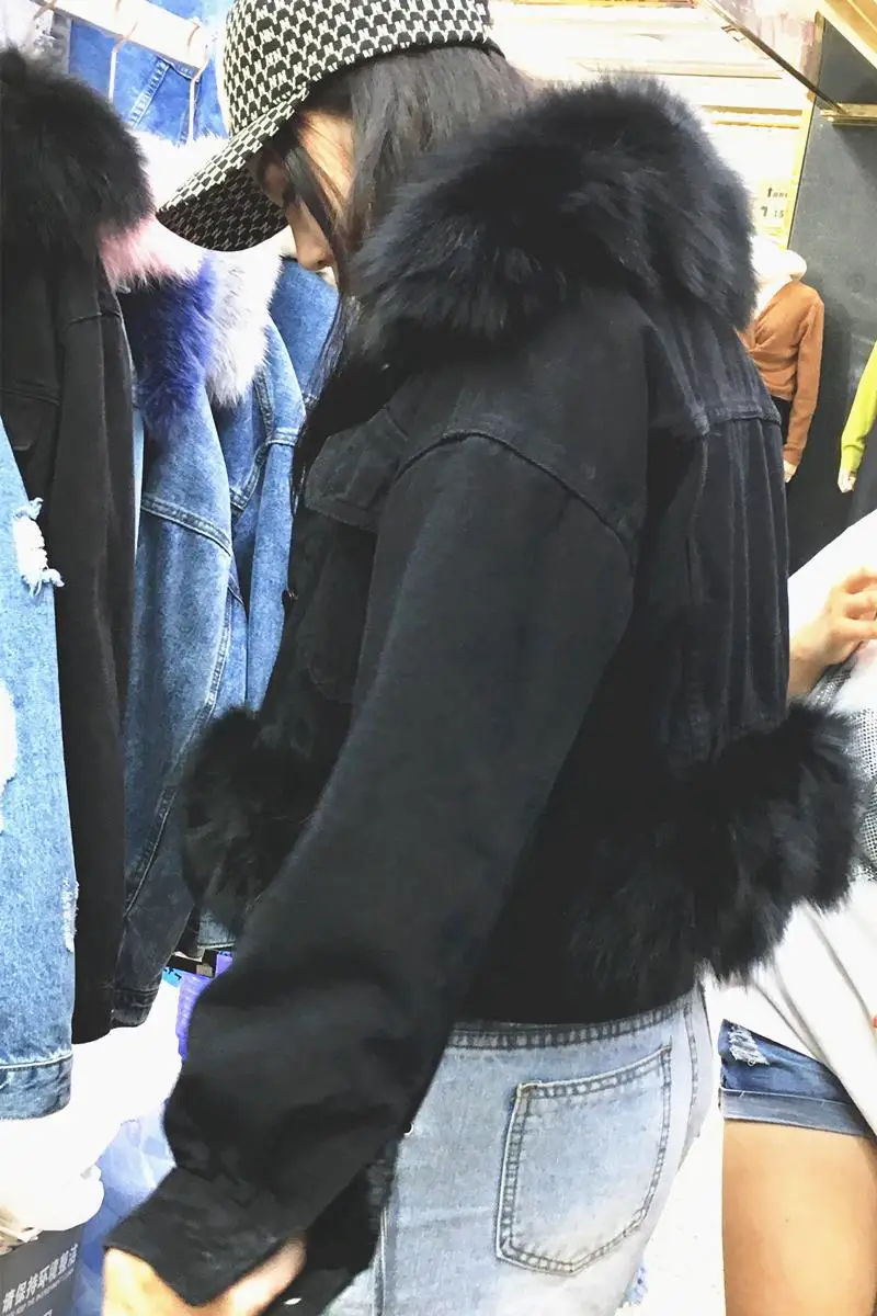 

2019 Winter new Korean plus thick fox fur collar denim jacket women black jeans coat