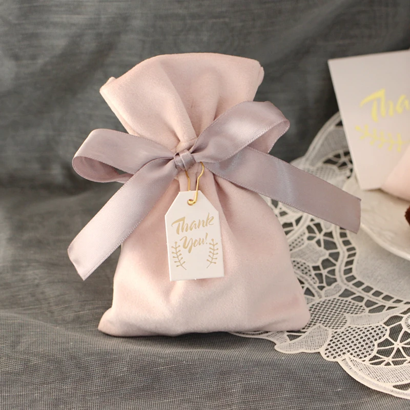 

30pcs Wine Red Velvet Cloth Gift Bag Packaging Baby Shower Candy Box Wedding Wedding Favor Box Chocolate Boxes Party Bags