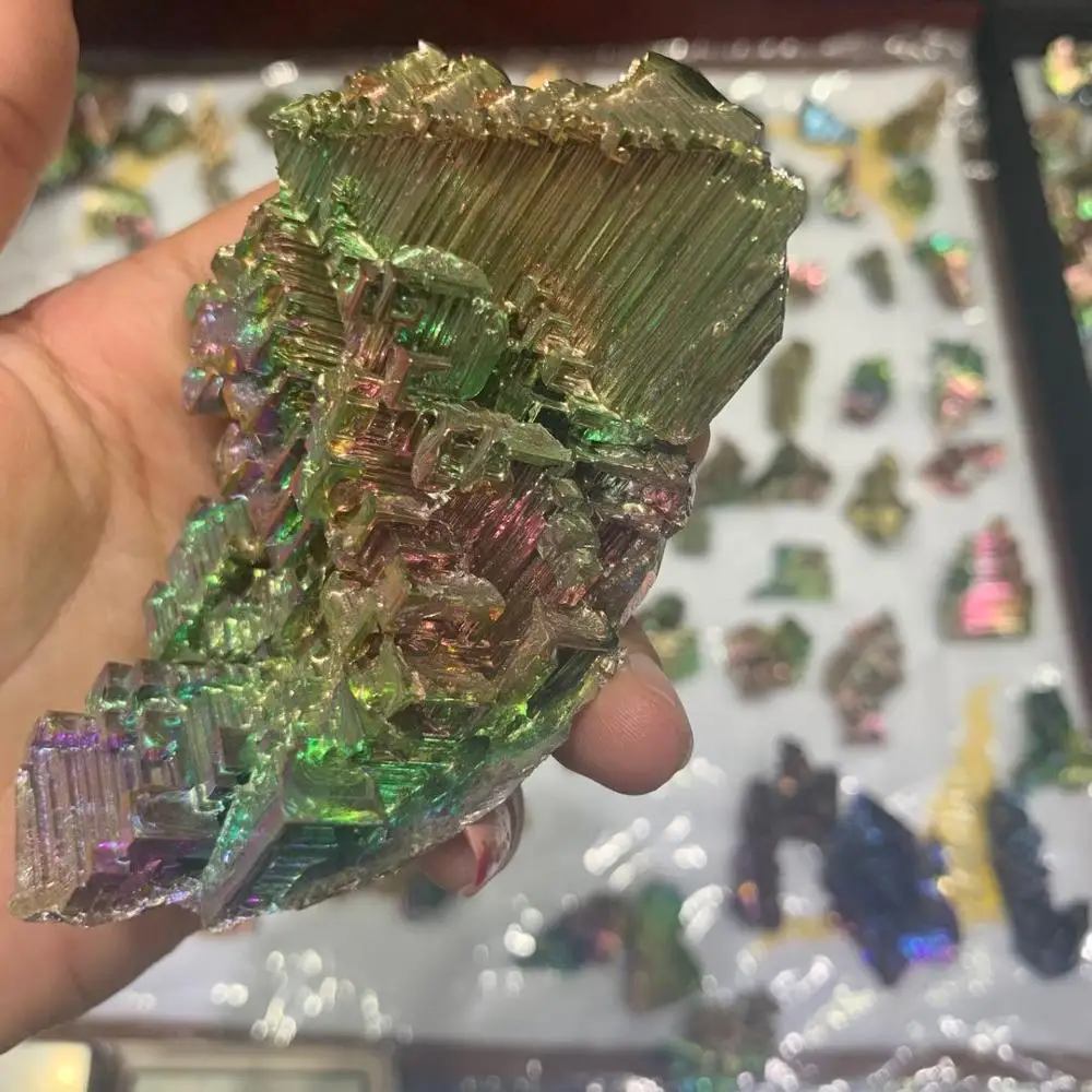 

Beautiful color red bismuth specimen crystal ore healing mineral products
