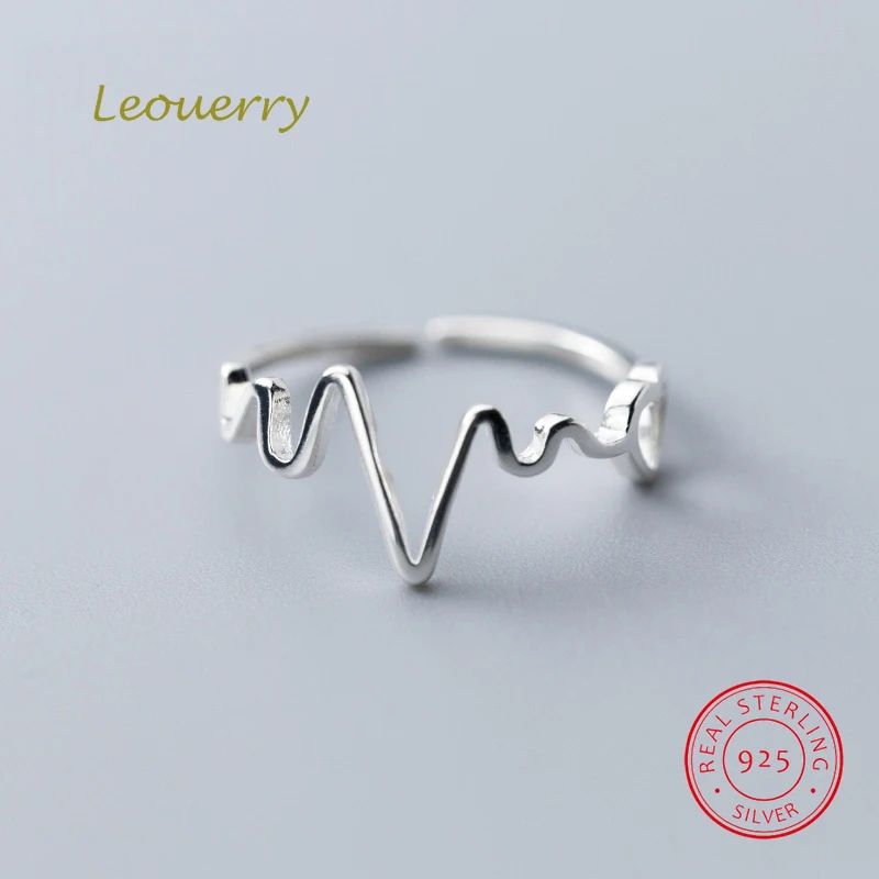 

Женское кольцо из серебра 925 пробы, с регулировкой сердцебиения