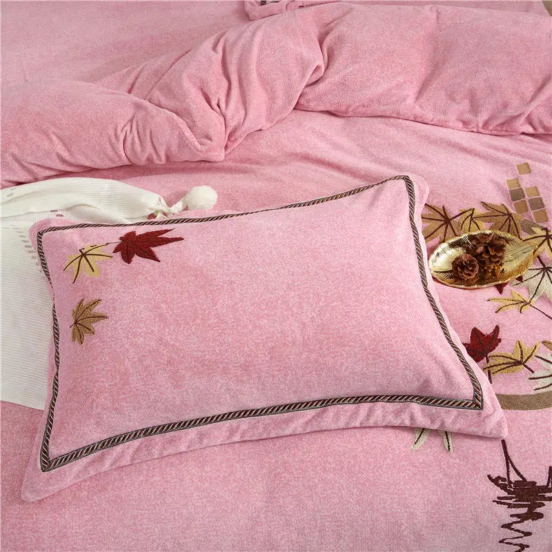 

Crystal velvet Bedding Set Embroider Duvet cover set Long-staple cotton Pillowcases Queen King Size Bed Bed Linen 4pcs 2020 new